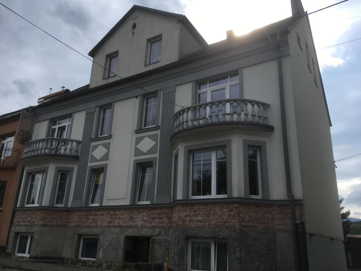 Green Apartment House Bielsko-Biala Exterior foto